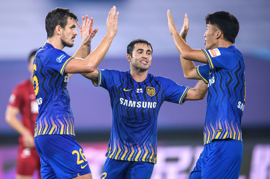 爱游戏-关于塞外雄鹿队守住胜果荆楚雄鹿队，网球公开赛上演裁判判罚引热议！复盘值得玩味的信息