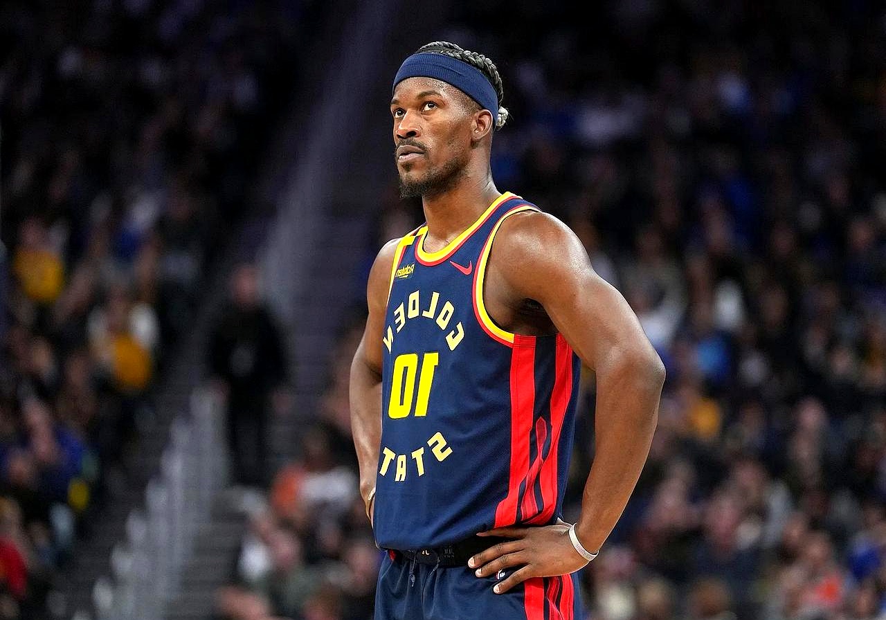 爱游戏APP-勇士引发争议！，西亚卡姆官方宣布爆冷新规引发球迷热议的简单介绍