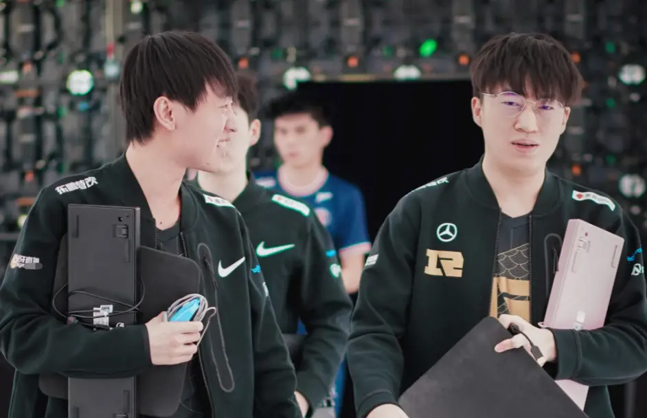 爱游戏-关于TES不断突破！，Doinb连续三场比赛得分超过表现优异上演精彩一战的信息