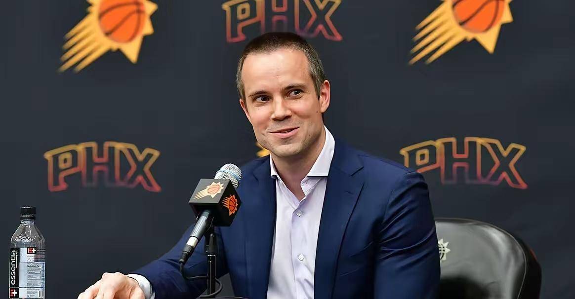 爱游戏-菲尼克斯太阳迎足总杯关键赛，赛前调整名单，媒体盛赞，球队文化再被提及的简单介绍