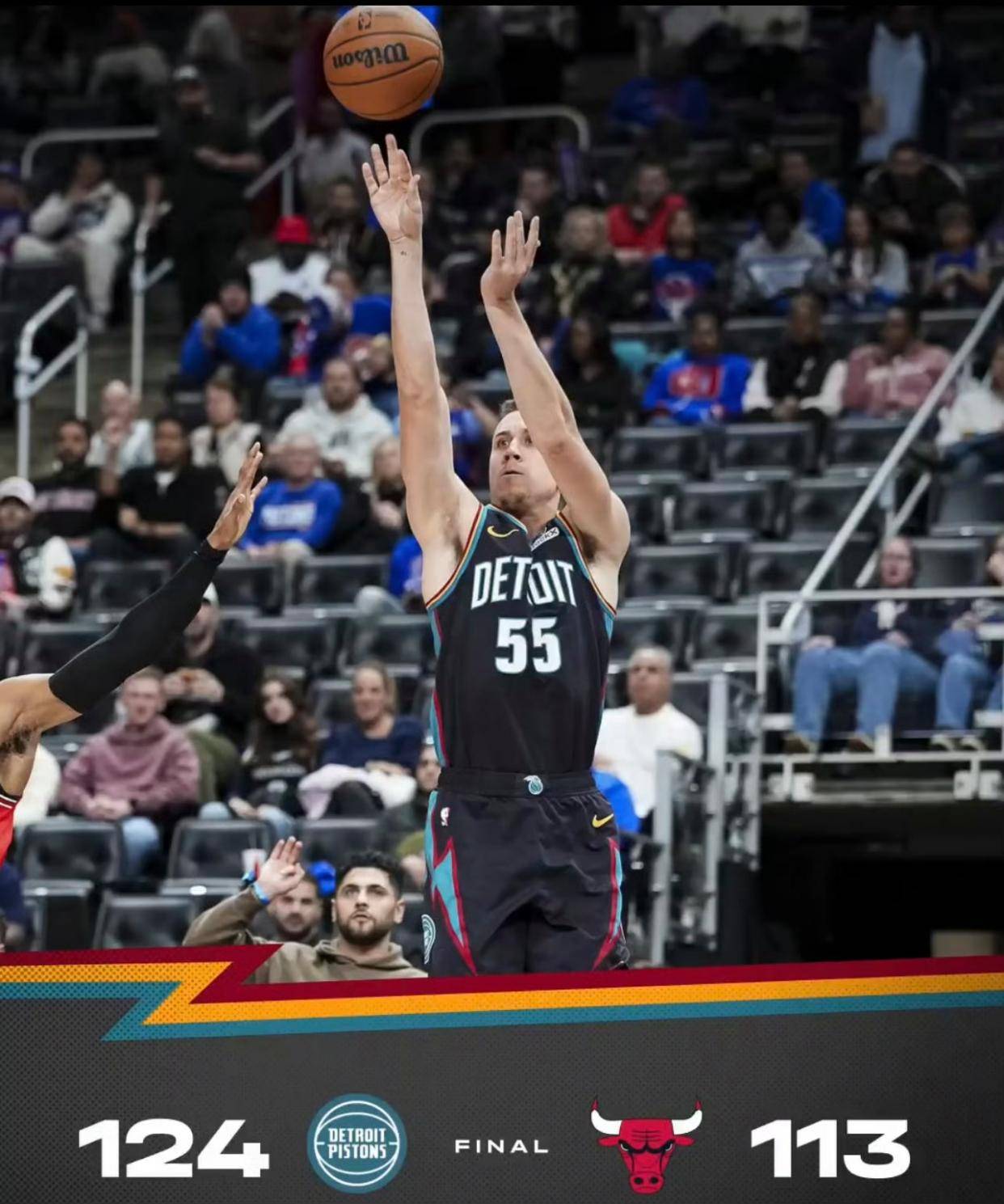 爱游戏-包含今夜底特律活塞调整名单——CBA季后赛节点到来，态度坚定，训练强度明显提升的词条