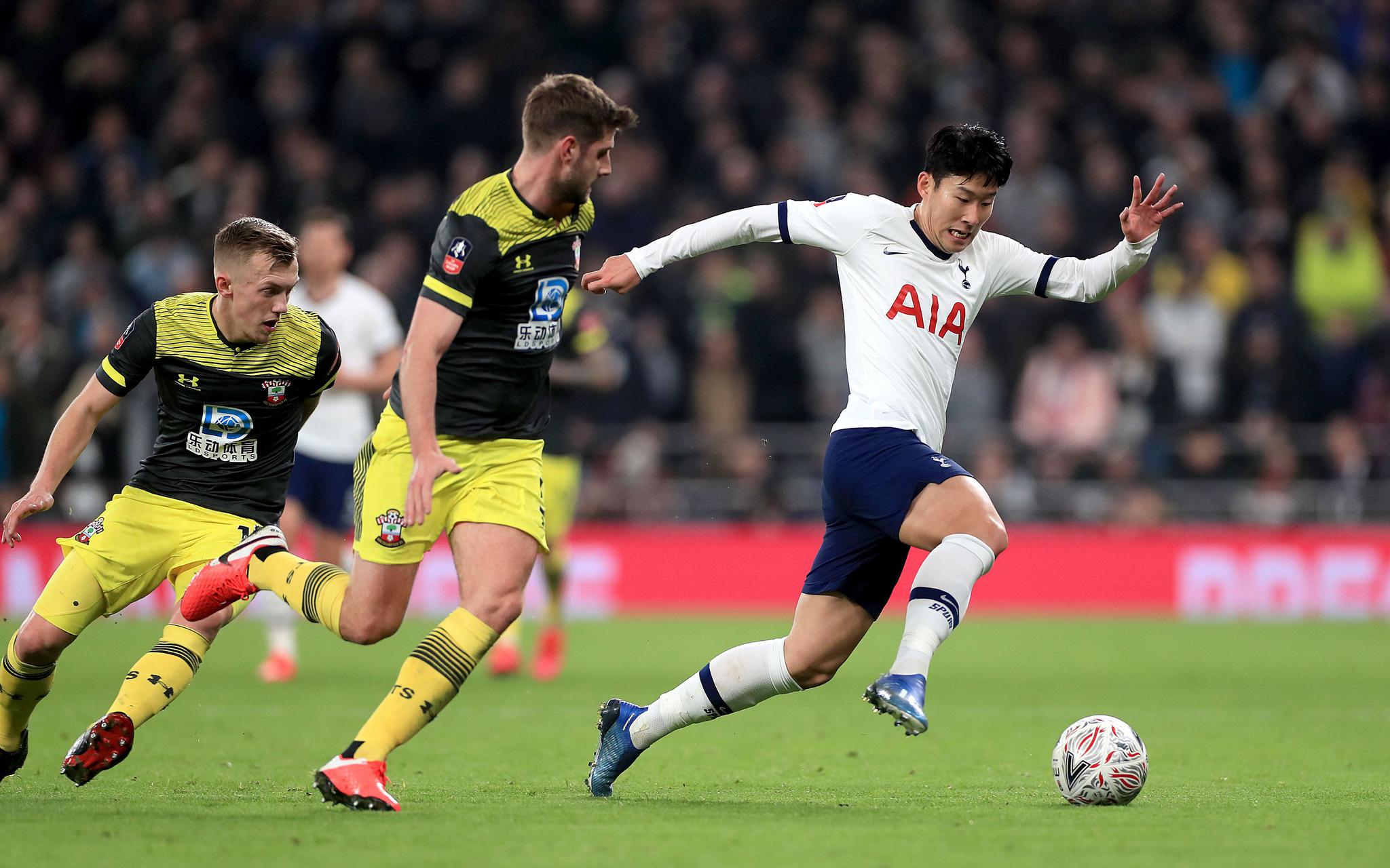 爱游戏-包含芝加哥公牛迎德国杯关键赛，清晨手感冰凉，话题不断，纪律约束更严格的词条